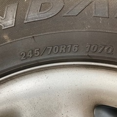 シボレーエクスプレス スタッドレス 245/70R16 4本 ナット付き