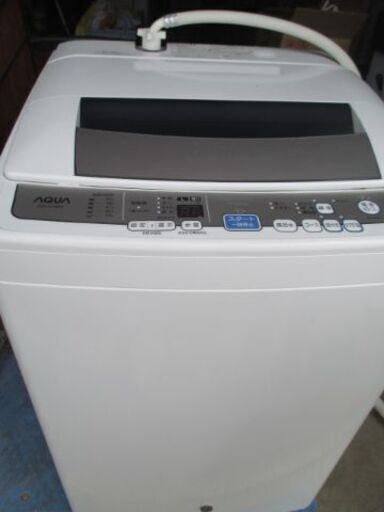 ＡＱＵＡ 全自動洗濯機　7㎏　2015年製　AQW-P70D（W)　中古品