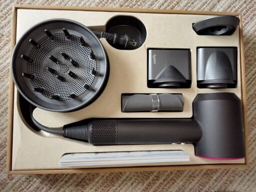 dyson Supersonic Shineヘアドライヤー