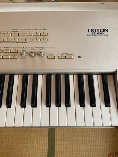 【希少】KORG TRITON ST76 シンセサイザー 76鍵盤