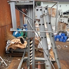 梯子リフト 高所作業台 中古販売 手動式梯子リフト 3段回