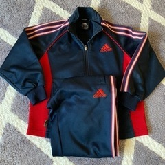 adidasジャージ赤（決まりました）