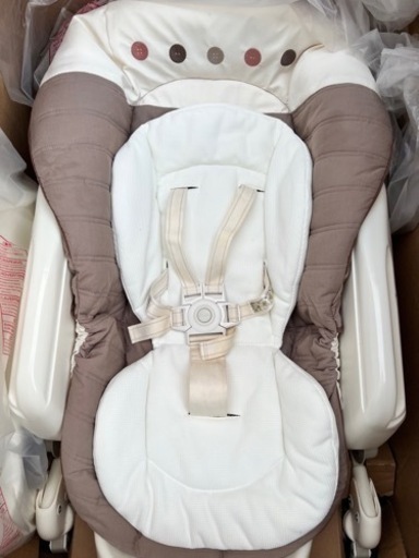 combi ネムリラ AUTO SWING エッグショック BE ココアブラウン