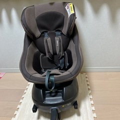 【お話し中】コンビ　チャイルドシート お話中 コンビチャイルドシート