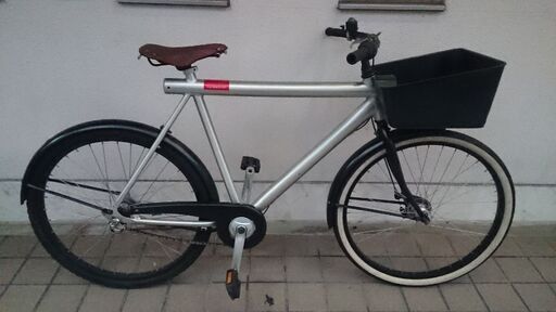 価格応談★★★北欧オランダ【VanMoof（バンムーフ）シティサイクル・BROOKSサドル・シマノ内装３段変速】★★★