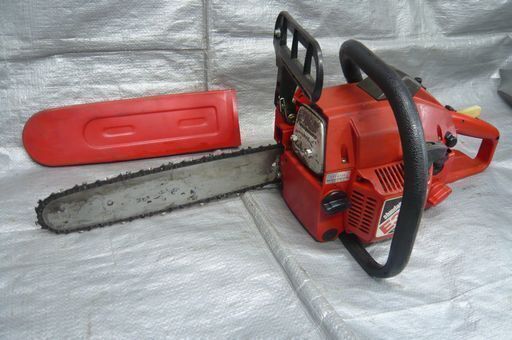 【中古】 エンジンチェーンソー　新ダイワ製E300型