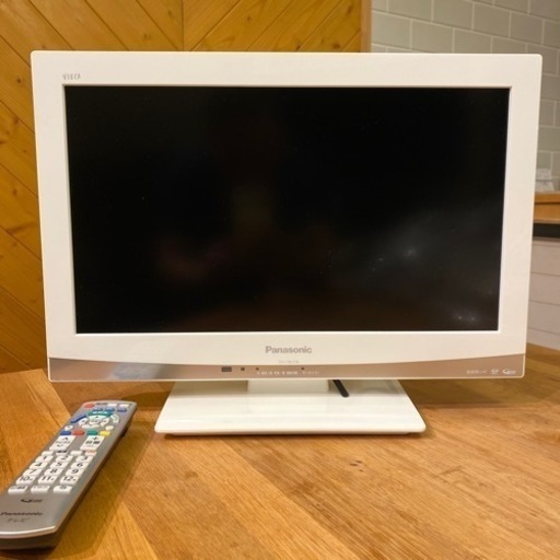 【美品】パナソニック 液晶テレビ 付属品全てあり