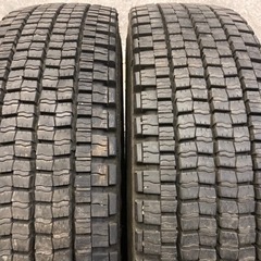 再生冬タイヤ 225/80R17.5 2本 中古 トラックタイヤ...