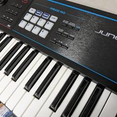 シンセサイザー》Roland JUNO-DS61