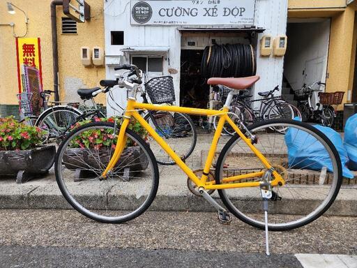 　クロスバイク　ＷＥＥＤＥＮＤ　ＢＩＫＥ　700x28c  7変速　フレーム　アルミ　黄色　配達可能