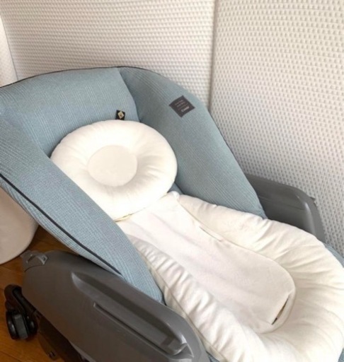 ハイローチェア　コンビ　電動