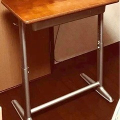 学校用の机と椅子セット