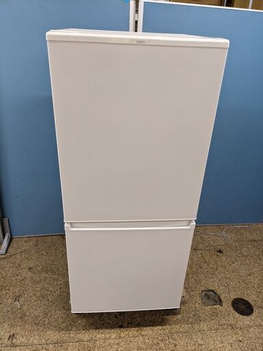 ☆AQUA 2ドア 冷凍冷蔵庫 168L AQR-17J(W) 2019年製 耐熱100℃テーブル 58L大容量冷凍室 冷蔵室低温フリーケース