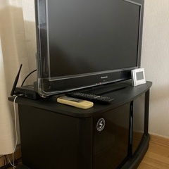 Panasonic テレビ　約50cm✖︎77cm、テレビラック