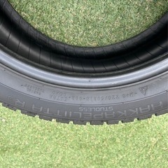 225/50r18 バリ溝　スタッドレス　2021