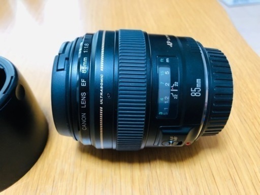 【驚きの値段で】 Canonの85mm単焦点レンズです。EF85mm F1.8 USM レンズ