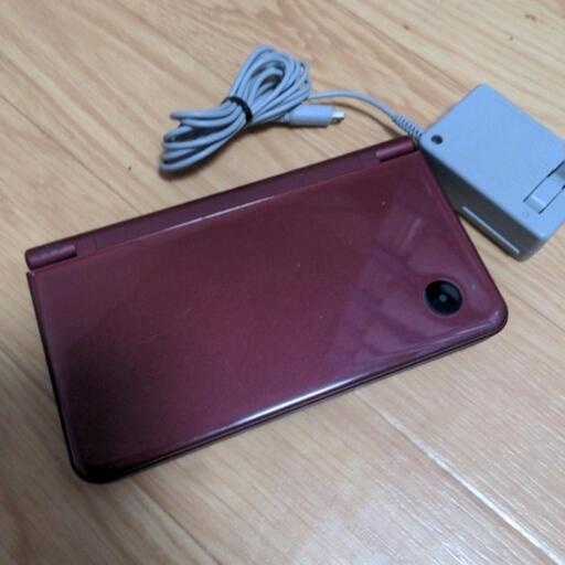 NINTENDO　DSiLL　ワインレッド