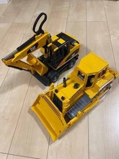 美品　ブルドーザー  ブルーダー　はたらく車　トミカ　パワーショベル　ダンプ　トミカ