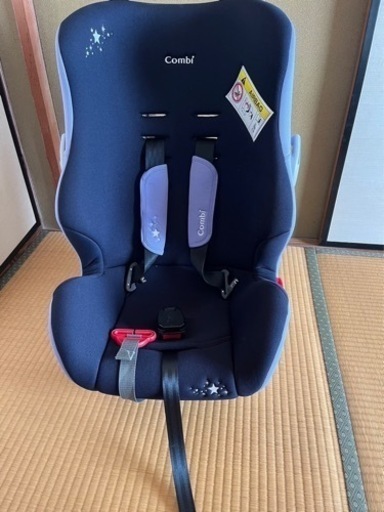 決まりました！コンビ　ママロン　スターネイビー　チャイルドシート　ベルトカバー付き！