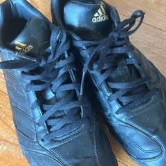 adidasのスパイク