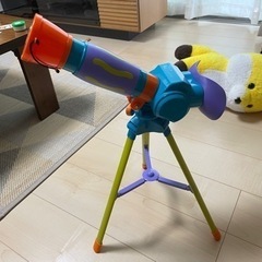 おもちゃの望遠鏡