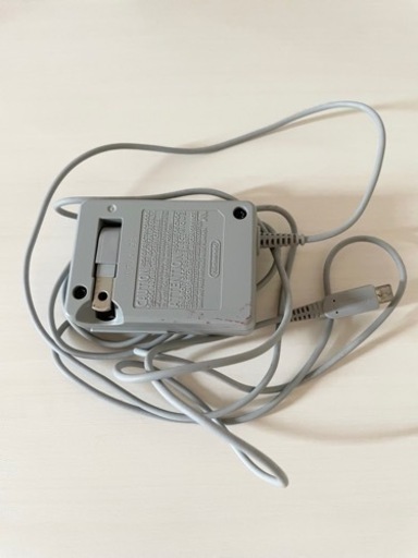 新古品】ソーラーパネル、ライト、バッテリー（充電なし） 中古太陽光