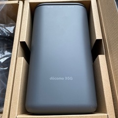 【美品】wifi 無線　docomo home5G 