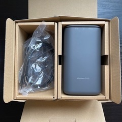 【美品】wifi 無線　docomo home5G 