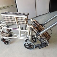 カドクラ アルミ製 簡易型車椅子 車いす チェック柄 小型 介助用