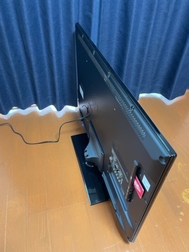 42インチの液晶テレビです