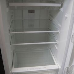 セール中につき、通常特価29,678円より5,000円引きの24,678円!　　2019年製　ヤマダセレクト・ワールプールジャパン　２ドア冷凍冷蔵庫　YRZ-F23G1　225L（54L/171L)