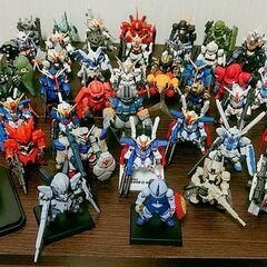 ガンダムコンバージ　42体＆ディスプレイケースセット