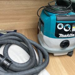 マキタ 集じん機 VC0830 容量8L 粉じん専用 連動コンセント付です。
