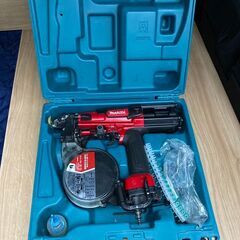 マキタ 41mm 高圧エアビス打ち機 AR411HR（中古品）-TLコミック【300円】
