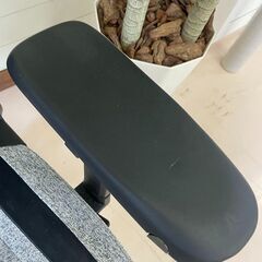 Secretlab TITAN　ゲーミングチェア