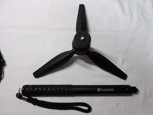 完動良品】360度カメラ RICOH THETA SC&自撮り棒(insta360)