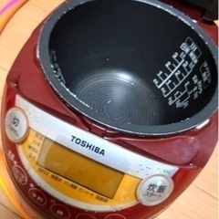 炊飯器 Toshiba 2013年製 ３号炊き RCー6XG