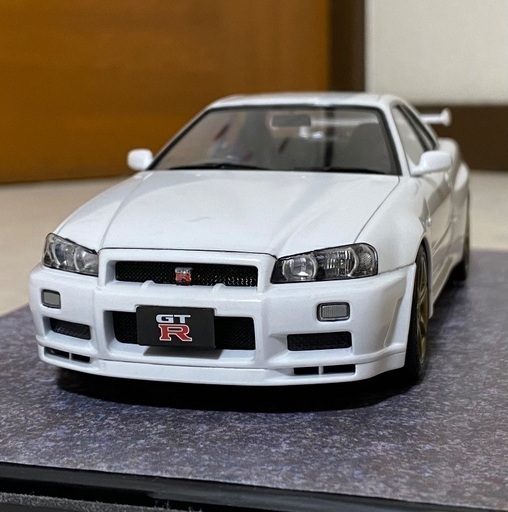 R34スカイライン GT-R V-spec（タミヤ1/24）完成品