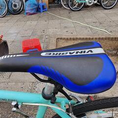 💋💋　クロスバイク　ＷＥＥＤＥＮＤ　ＢＩＫＥ　700x28c   7変速　青　フレーム　アルミ　サドル　新品　後ろタイヤ　新品　配達可能