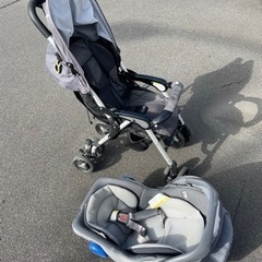 コンビのベビーカー　赤ちゃんから幼児まで使えます。
