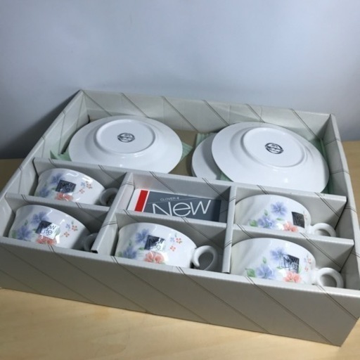 O2309-851 割れ加工カップ＆ソーサー 未使用品