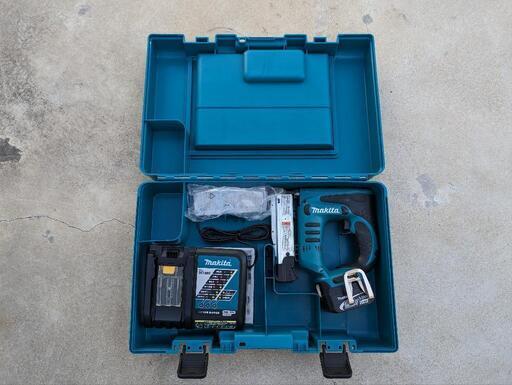 マキタピンタッカー(受渡者決定)