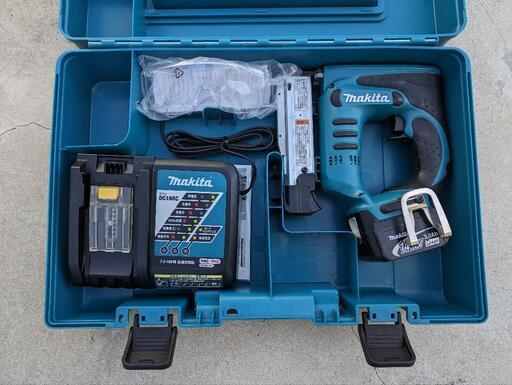 マキタピンタッカー(受渡者決定)