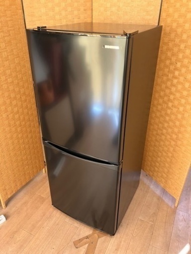 【引取】2022年製 IRIS OHYAMA アイリスオーヤマ ノンフロン冷凍冷蔵庫 IRSD-14A-B 142L