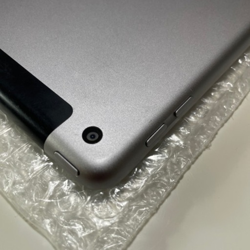 ipad 2017第5 wi-fi+sell 32GB silver SIMフリーバッテリー94％ iPad(