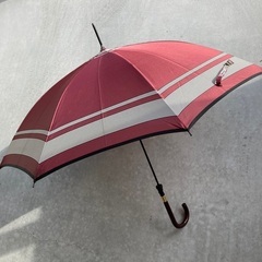 レトロで華奢な傘