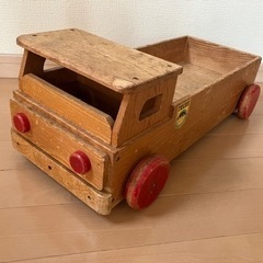 値下げ　木製のトラック　昭和レトロ