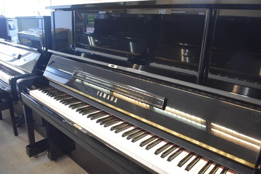 ヤマハ中古アップライトピアノ　UX-2（1983年製造）