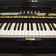 ヤマハ中古アップライトピアノ　UX-2（1983年製造）
