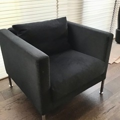 カッシーナ　ボックススモールソファ　ブラック、エクセーヌ生地